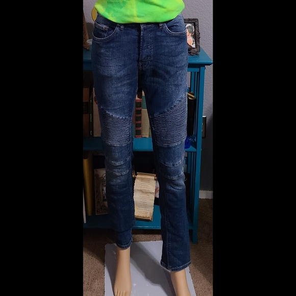 Stylish Motto Jeans - Picture 3 of 16